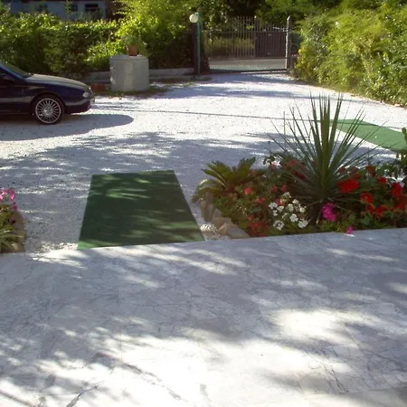 Affittacamere Luna Rossa Riccò del Golfo di Spezia